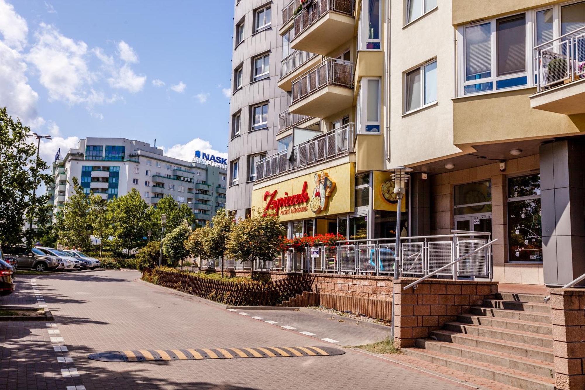 Green Kabaty Apartment 2 ワルシャワ エクステリア 写真