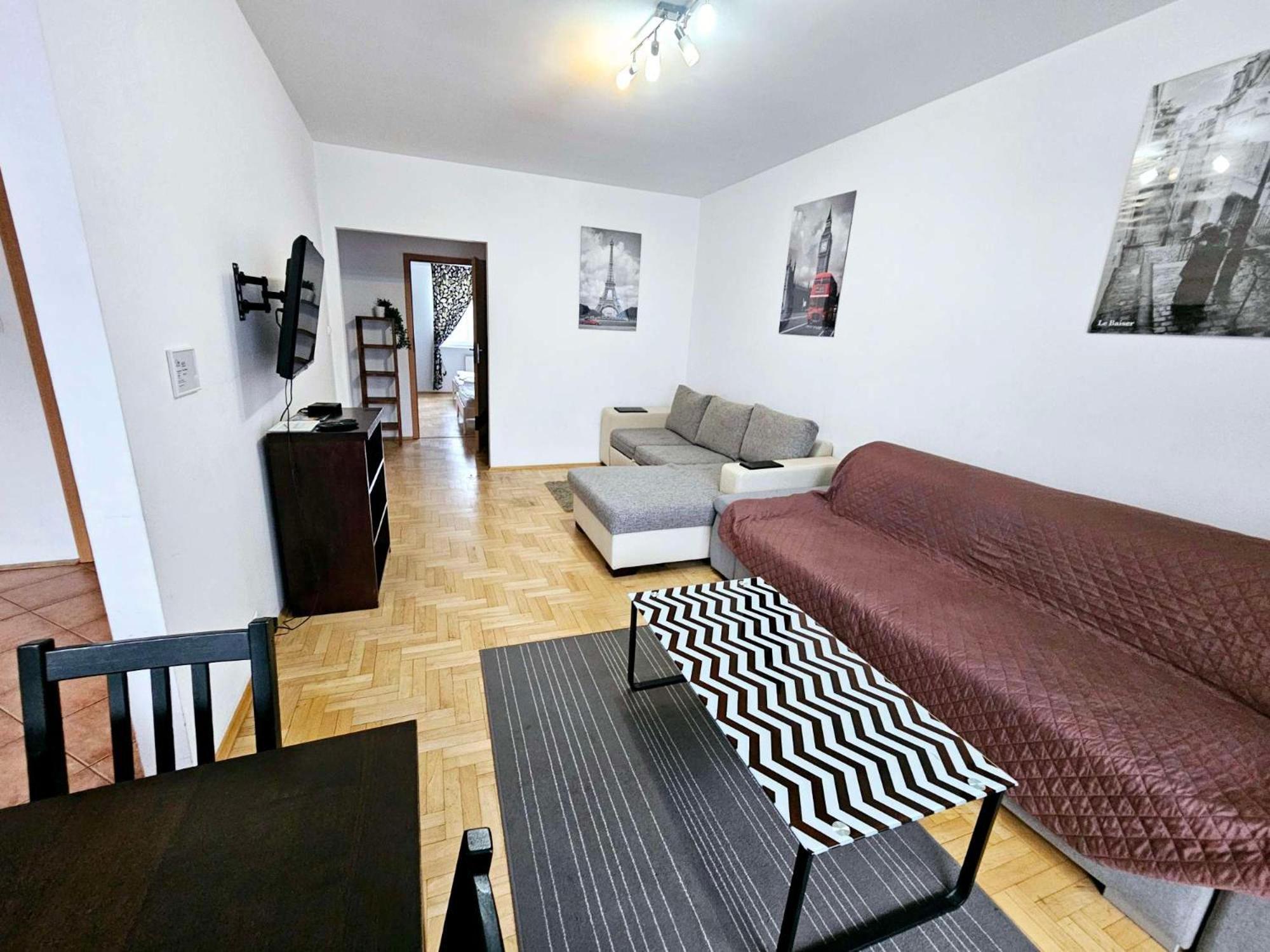 Green Kabaty Apartment 2 ワルシャワ エクステリア 写真