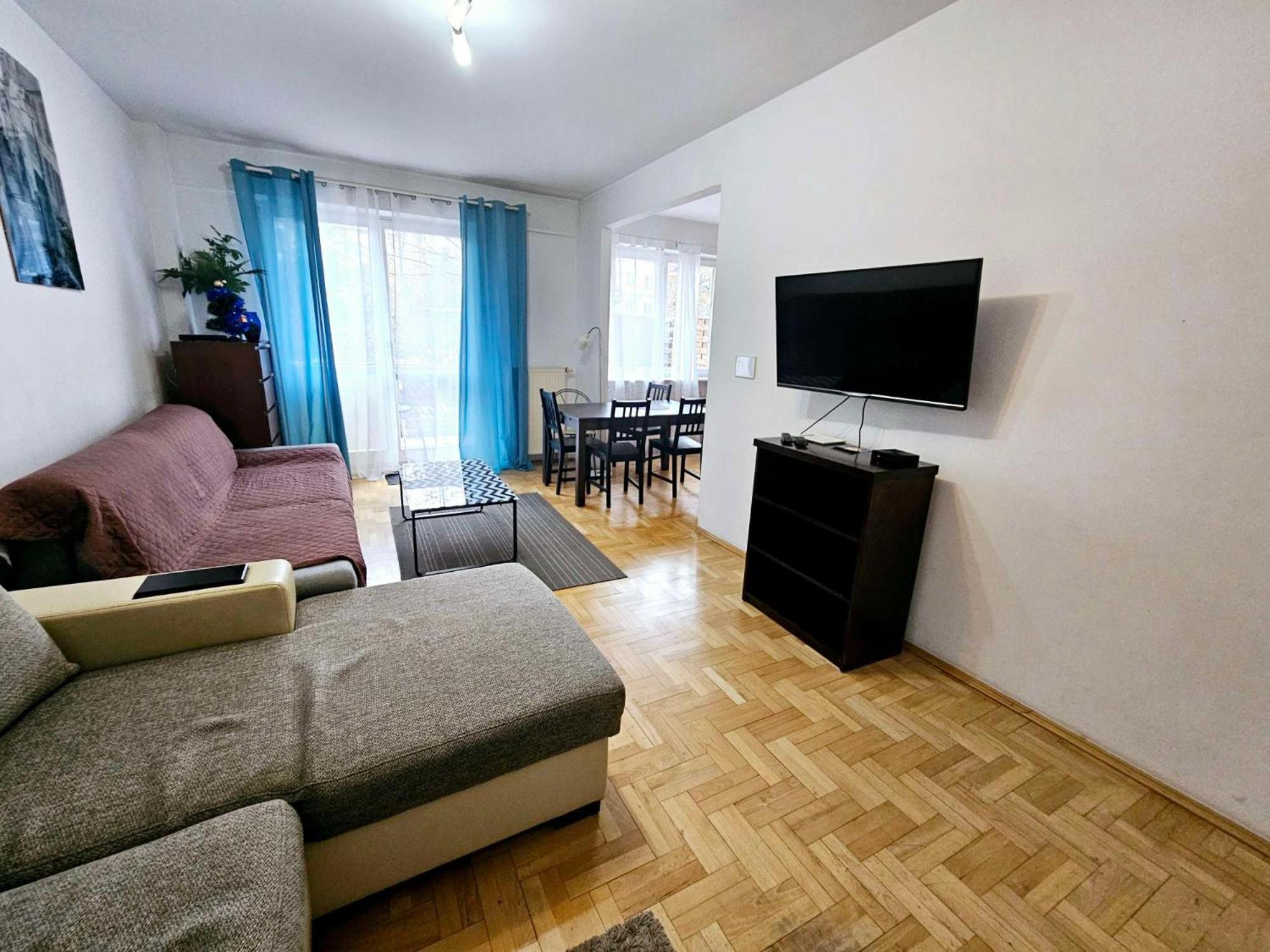 Green Kabaty Apartment 2 ワルシャワ エクステリア 写真